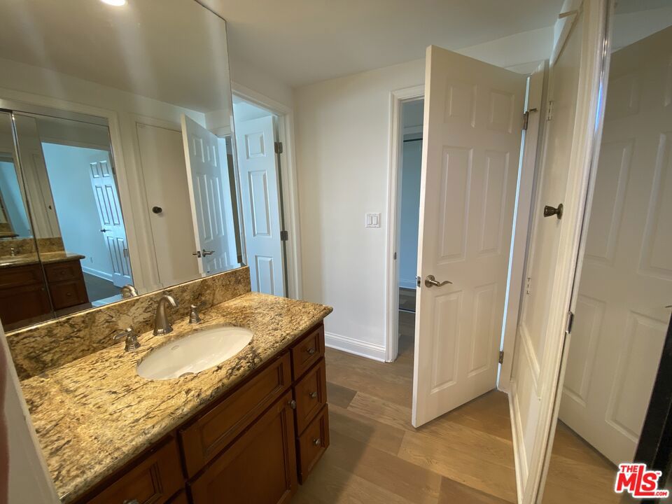 125 S Elm Drive 201 Property Photo 50