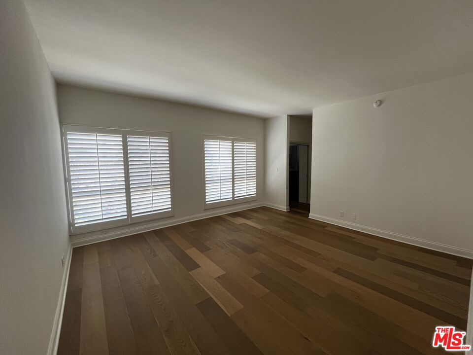 125 S Elm Drive 201 Property Photo 58