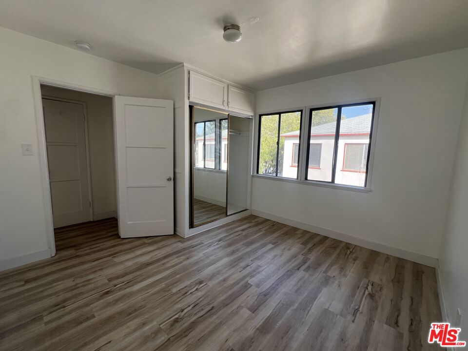 2924 Exposition Boulevard Property Photo 13