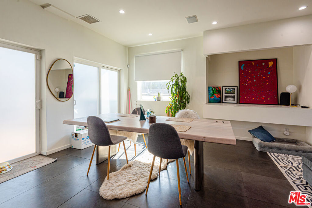 1336 N Fairfax Avenue Property Photo 12