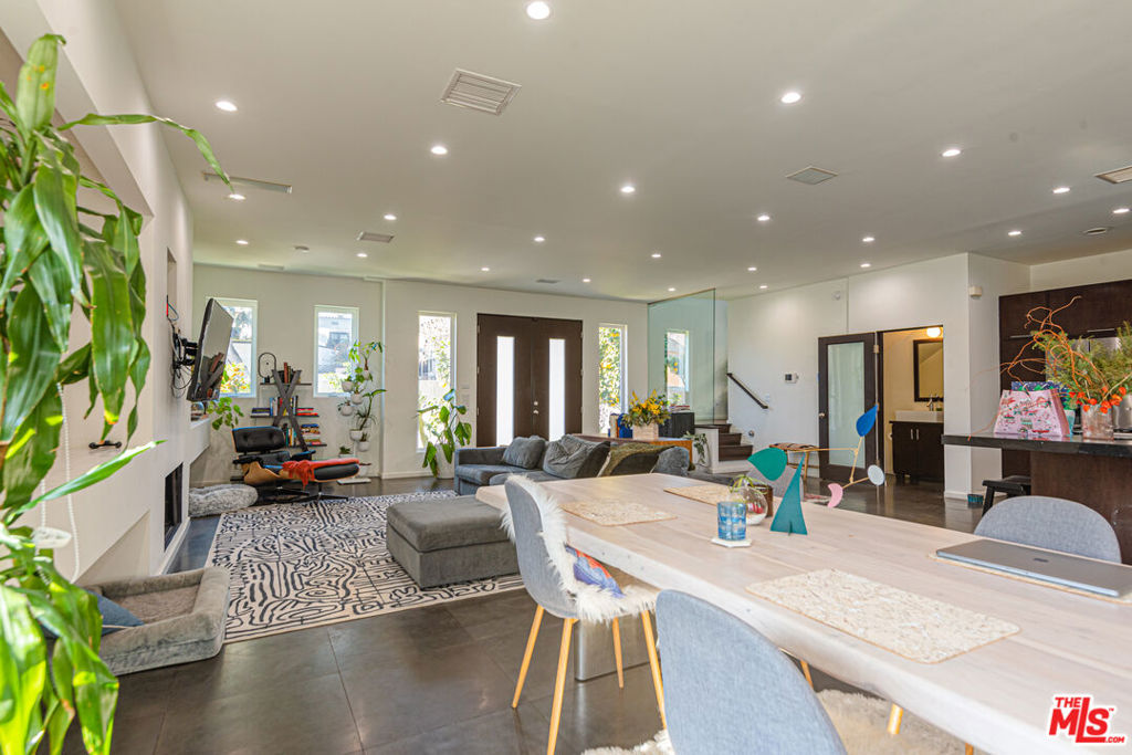 1336 N Fairfax Avenue Property Photo 14