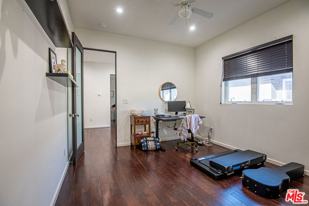 1336 N Fairfax Avenue Property Photo 27