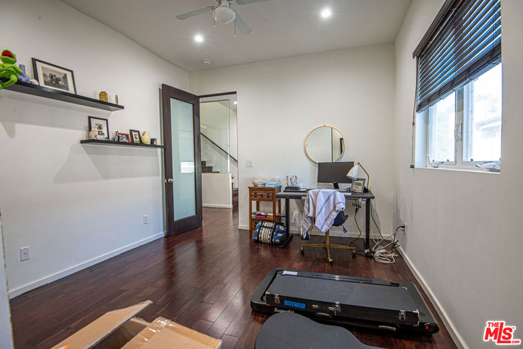 1336 N Fairfax Avenue Property Photo 28