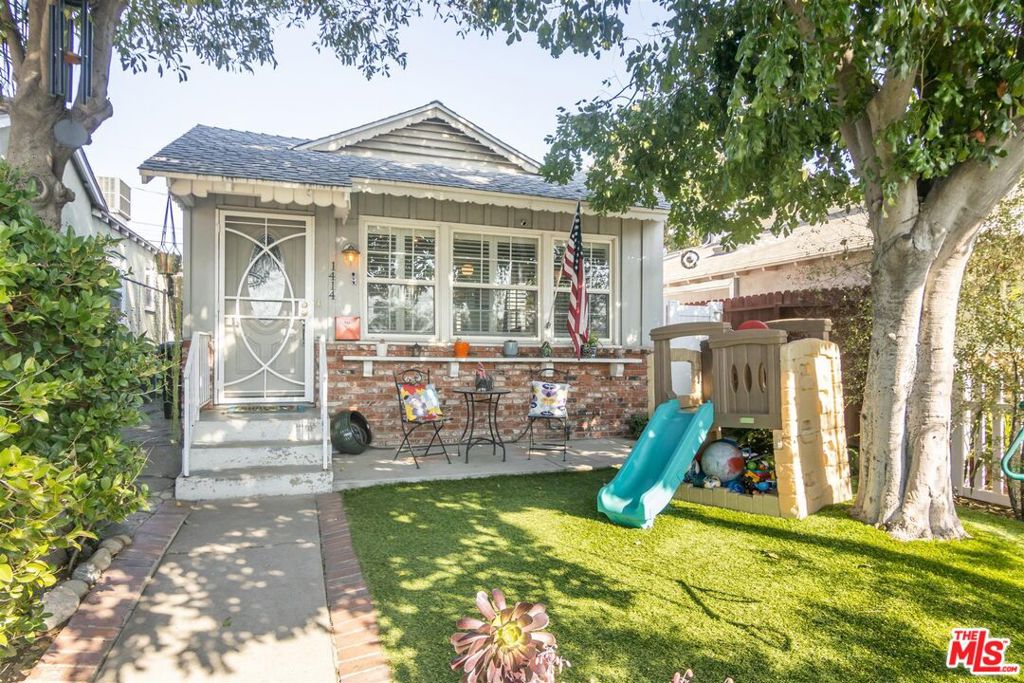 1414 N Whitnall Highway Property Photo 1