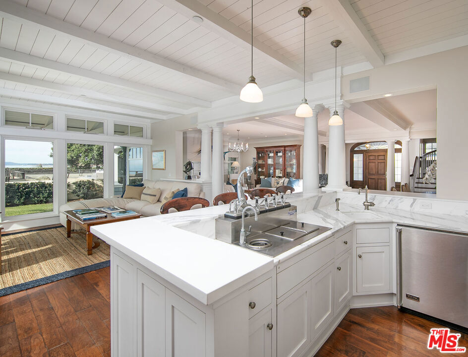 3599 Padaro Lane Property Photo 10