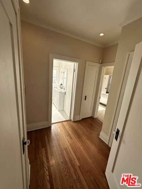 10736 Ashton Avenue Property Photo 12