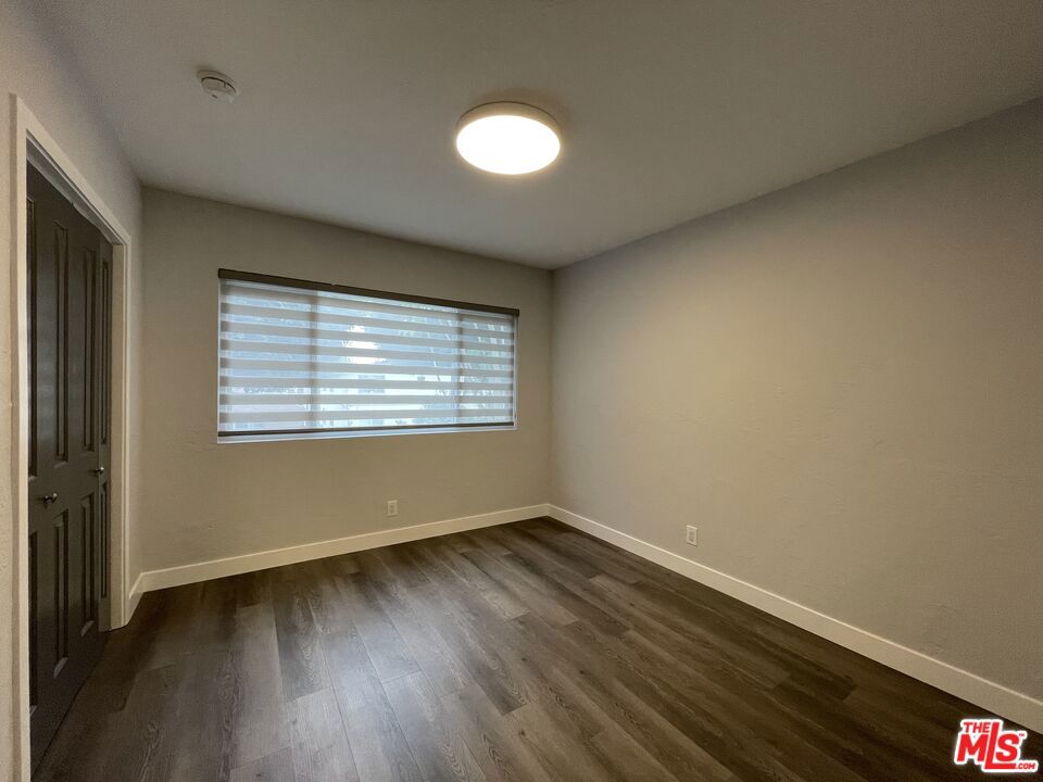 1807 Oak Street Property Photo 15