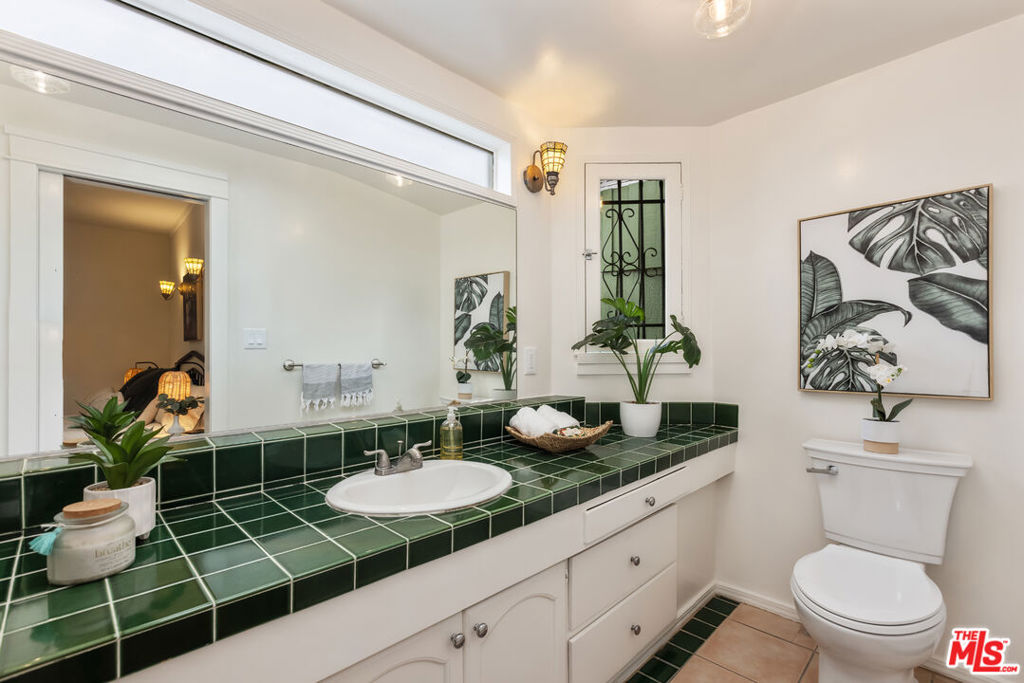 6853 Higman Avenue Property Photo 21