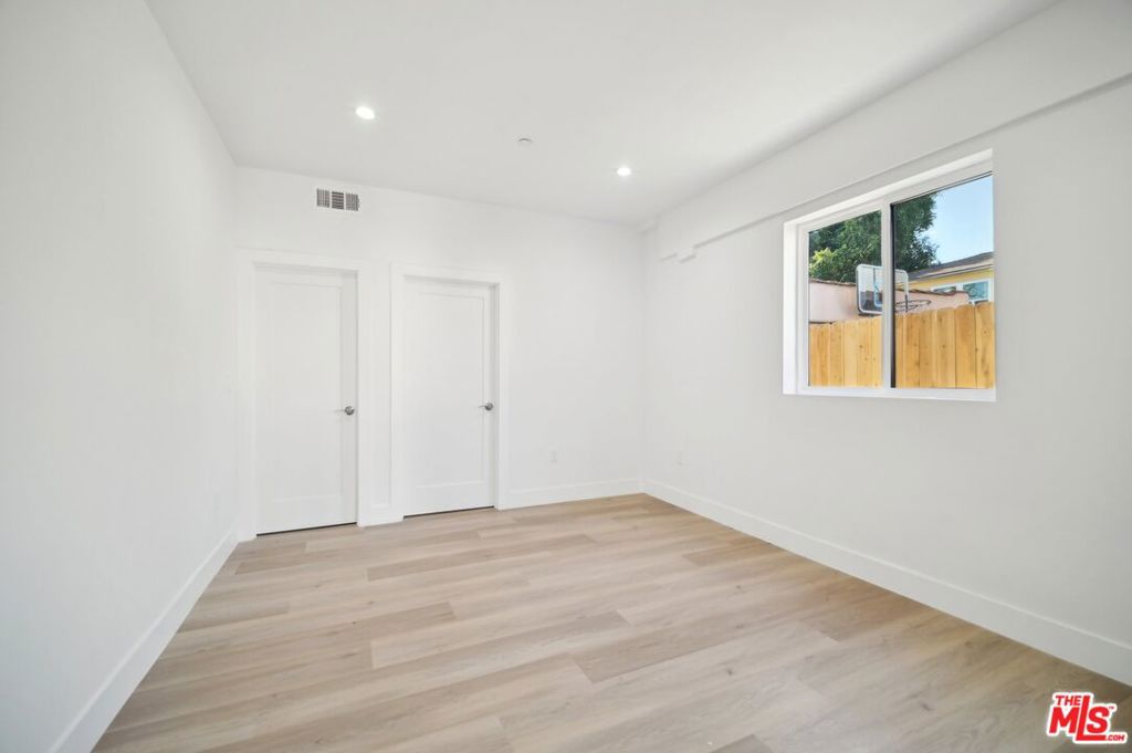 11312 Martha Street Property Photo 13