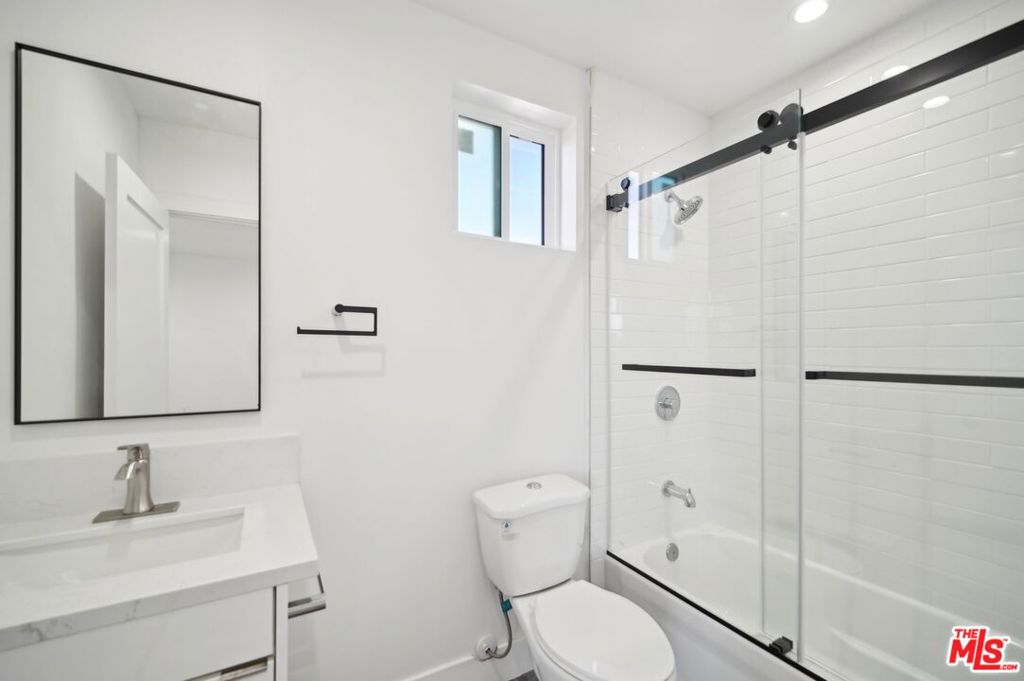 11312 Martha Street Property Photo 25