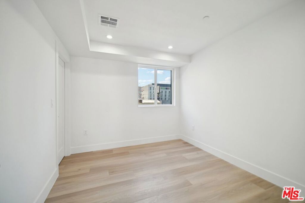 11312 Martha Street Property Photo 27