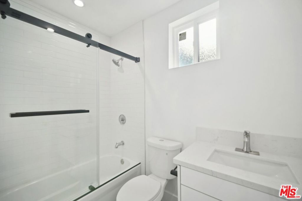 11312 Martha Street Property Photo 34