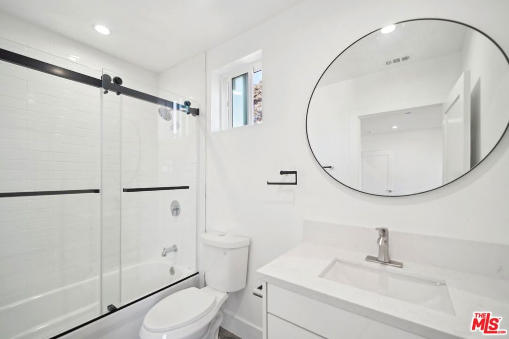 11312 Martha Street Property Photo 36