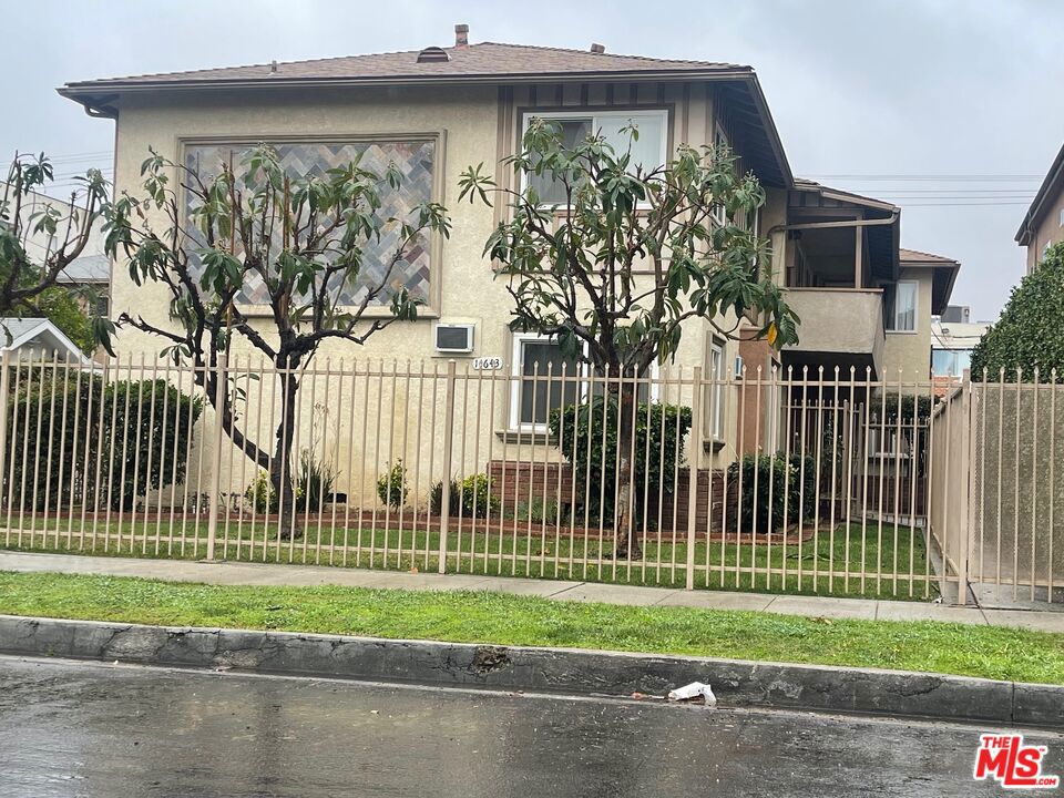 14643 Friar Street Property Photo 5