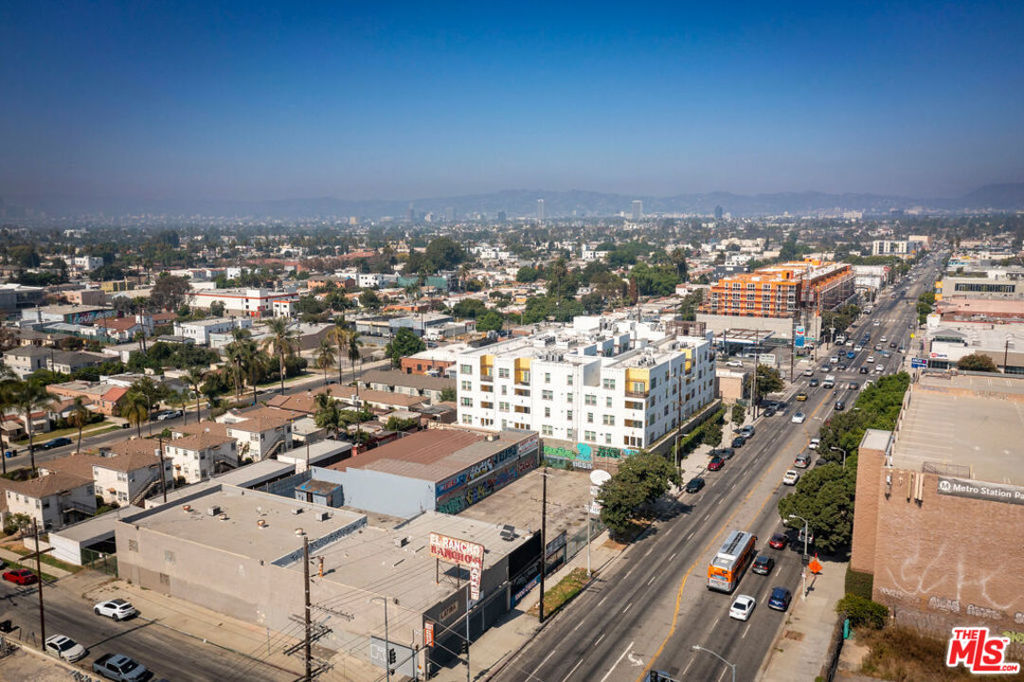 3501 Crenshaw Boulevard Property Photo 8