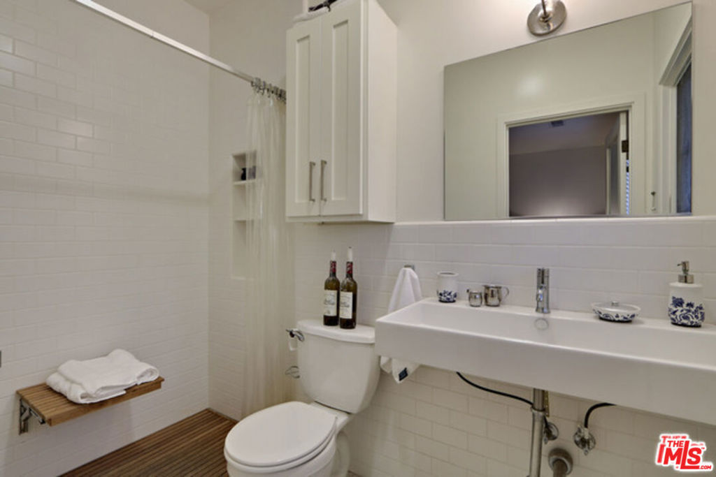 605 Indiana Avenue Property Photo 7