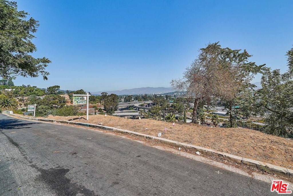 1939 Rosebud Avenue Property Photo 27