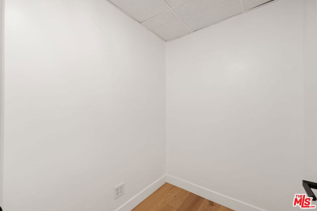 651 Wilcox Avenue 3b Property Photo 24