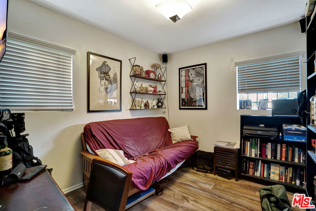 901 Rosemont Avenue Property Photo 11