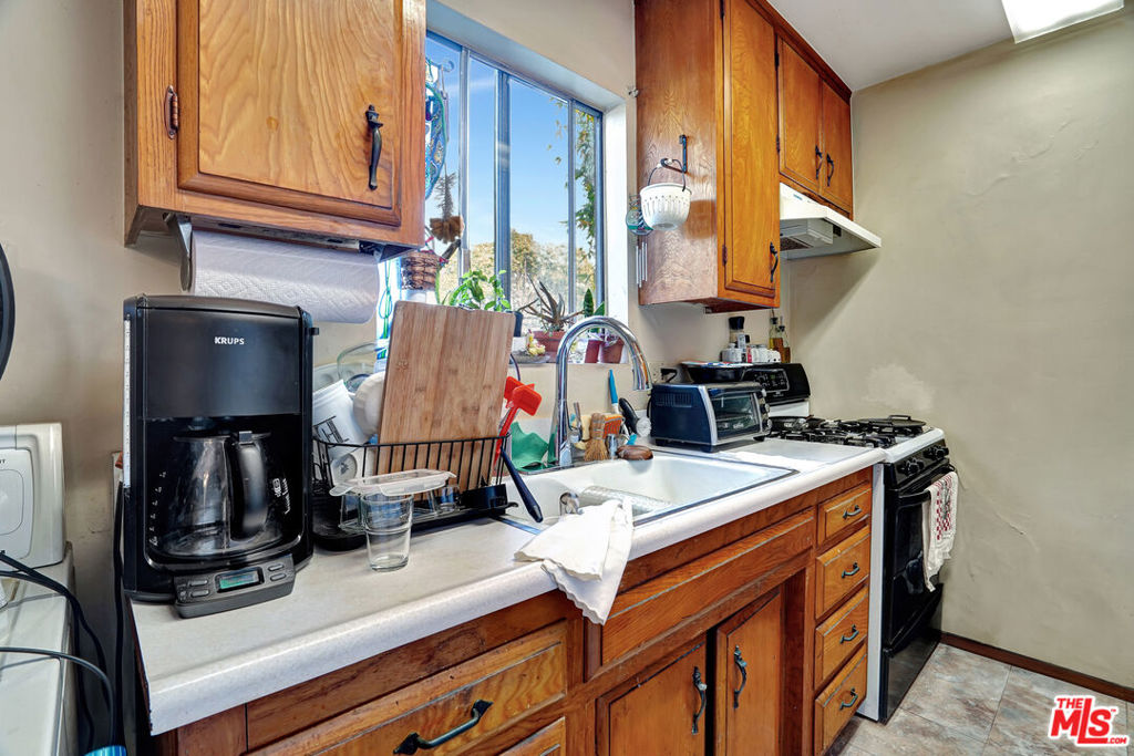 901 Rosemont Avenue Property Photo 20