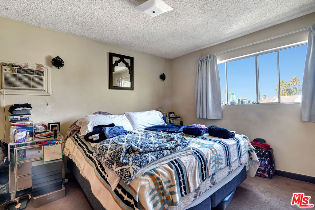 901 Rosemont Avenue Property Photo 21