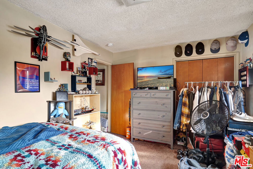 901 Rosemont Avenue Property Photo 23