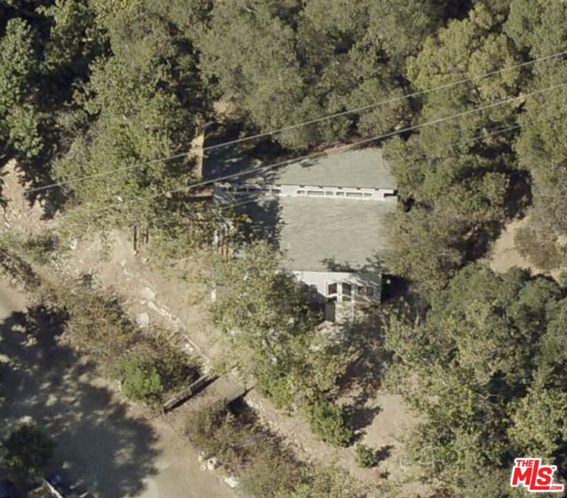 1754 Happy Trail Property Photo 1