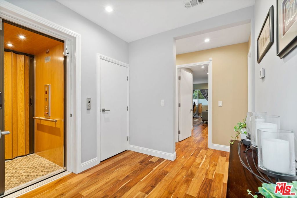 436 Levering Avenue Property Photo 10