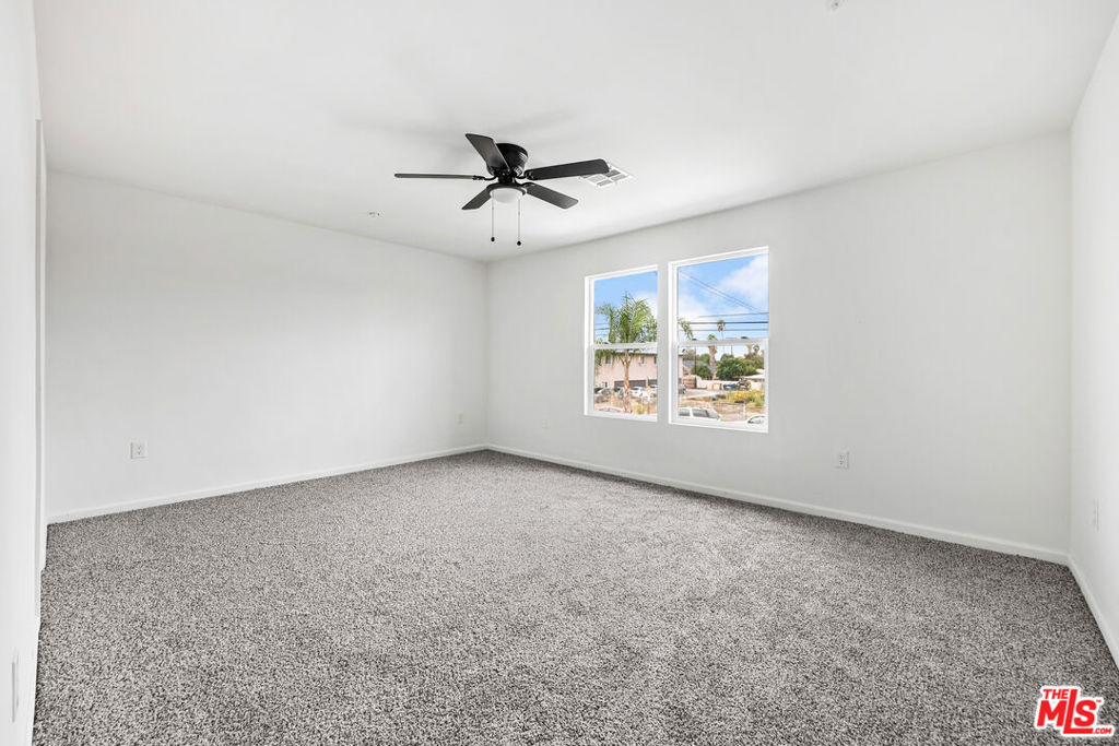7327 Elm Street Property Photo 23