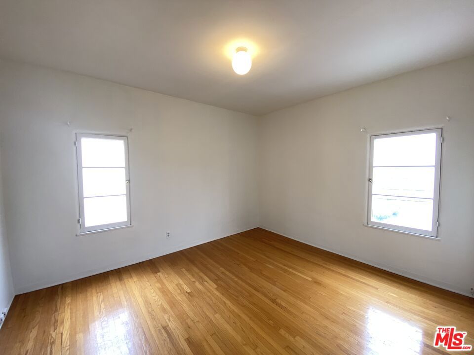 455 N Sycamore Avenue Property Photo 31
