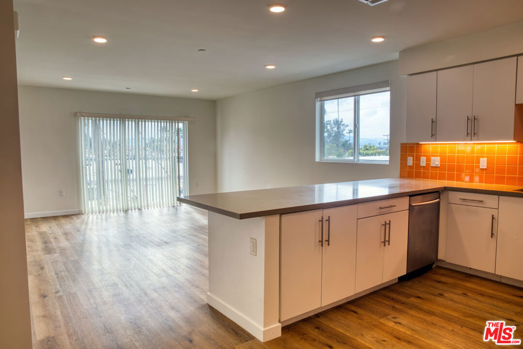 14846 Friar Street Property Photo 5