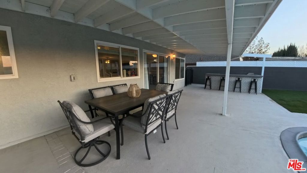 9206 Malachite Avenue Property Photo 16