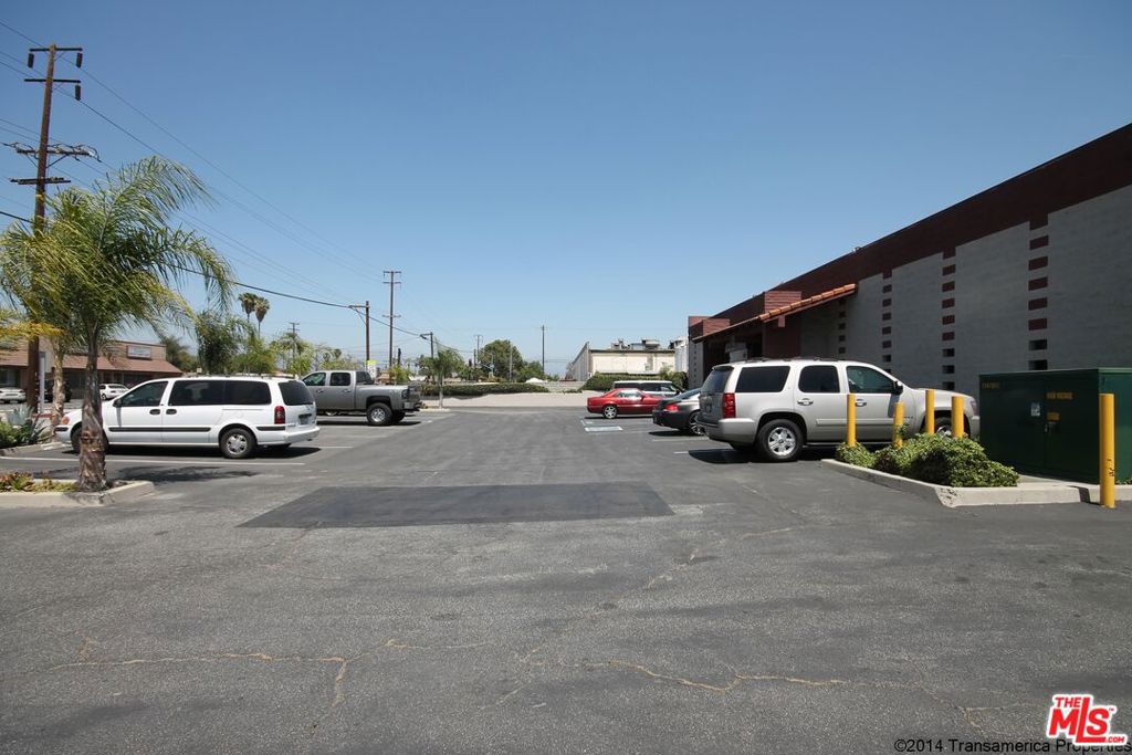 220 N California Avenue Property Photo 2