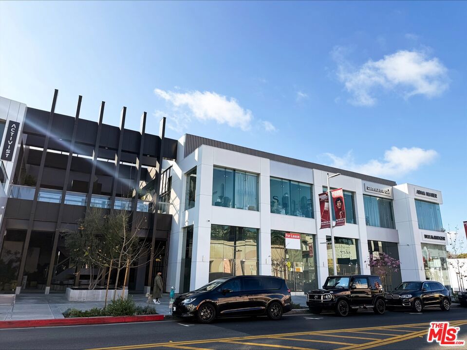 8500 Melrose Avenue 210 Property Photo 2