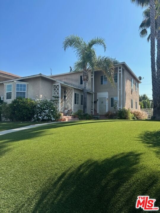 1706 S Crescent Heights Boulevard Property Photo 2