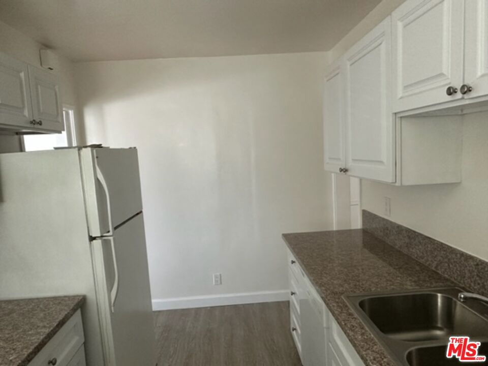1706 S Crescent Heights Boulevard Property Photo 11