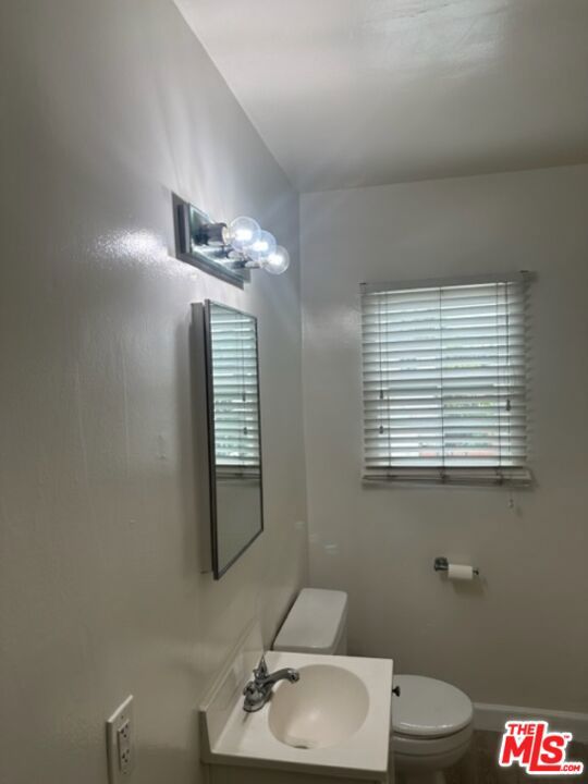1706 S Crescent Heights Boulevard Property Photo 13