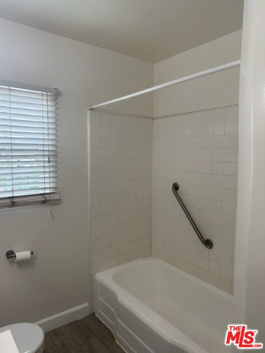 1706 S Crescent Heights Boulevard Property Photo 14