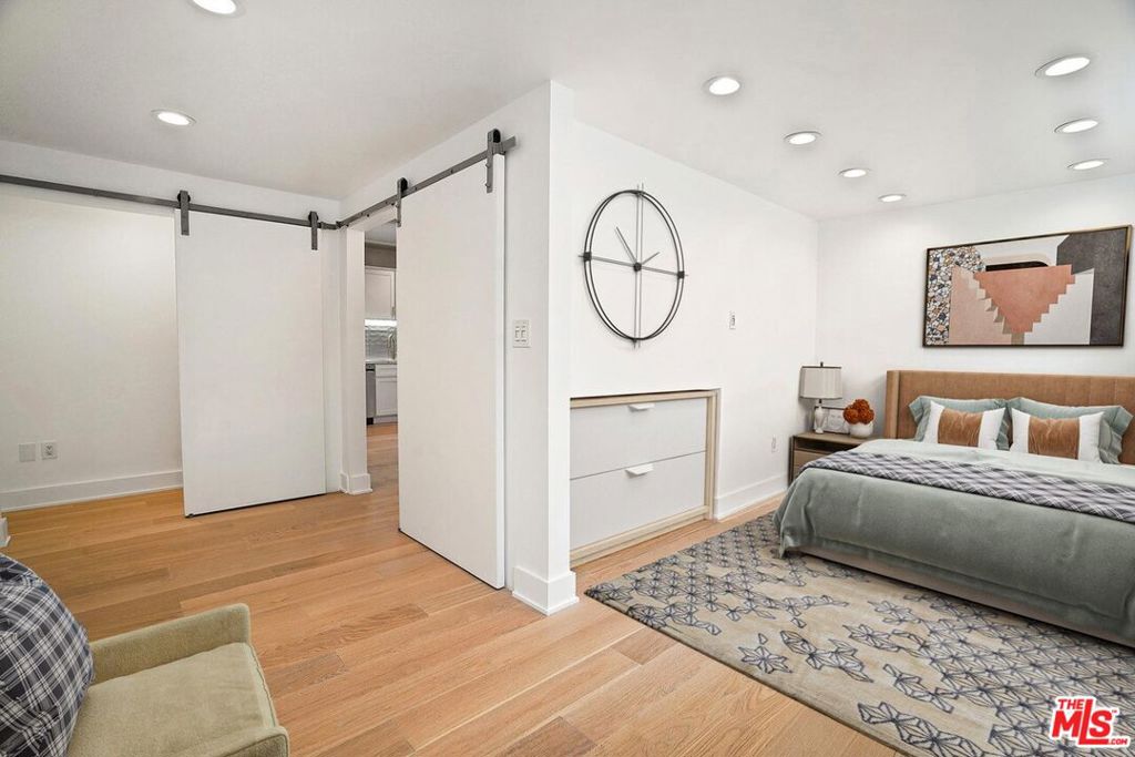 1411 Cloverfield Boulevard Property Photo 74
