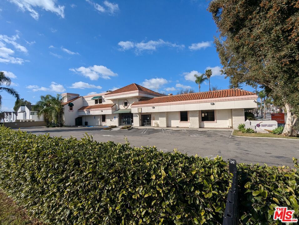 856 N Ross Street Property Photo 4