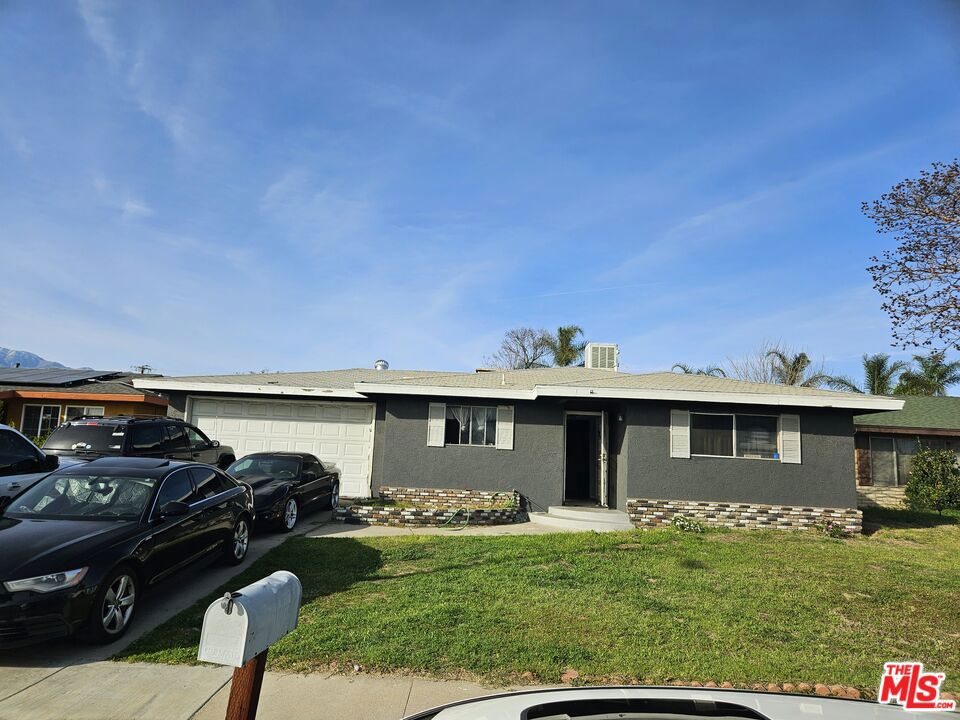 16250 Upland Avenue Property Photo 2
