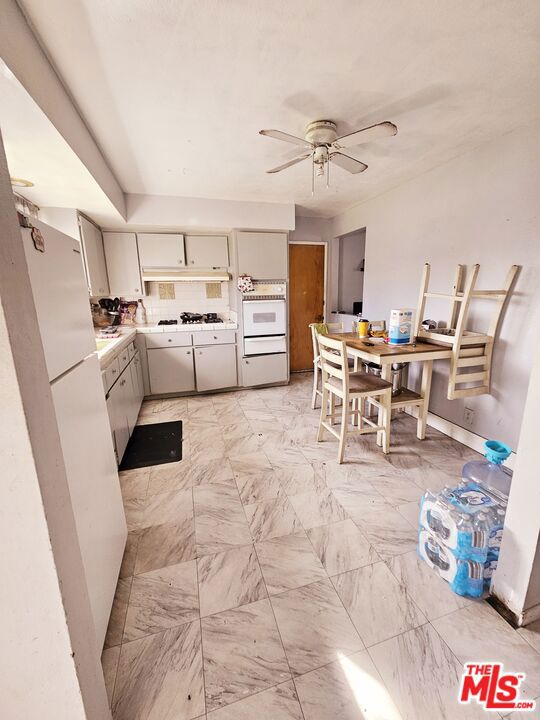 16250 Upland Avenue Property Photo 4