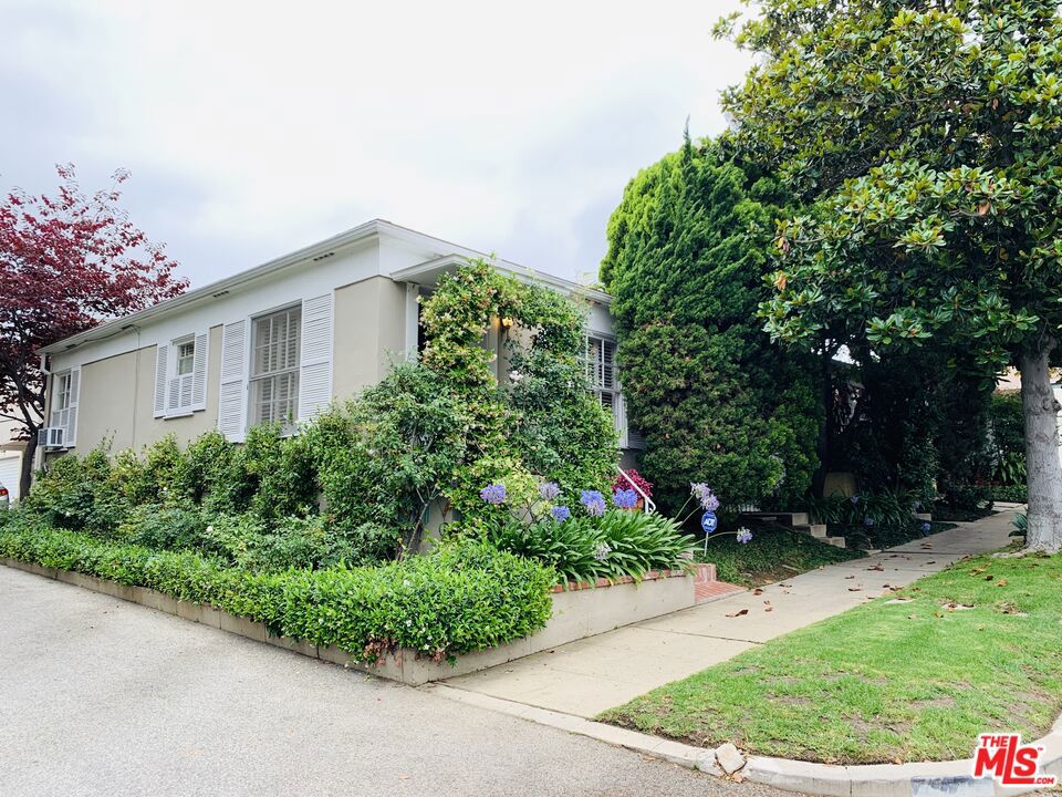 1309 Warnall Avenue Property Photo 1