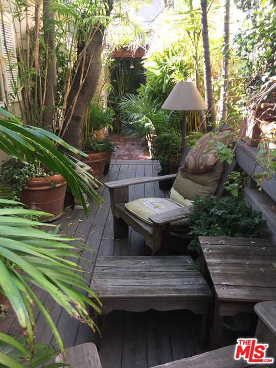 1309 Warnall Avenue Property Photo 5