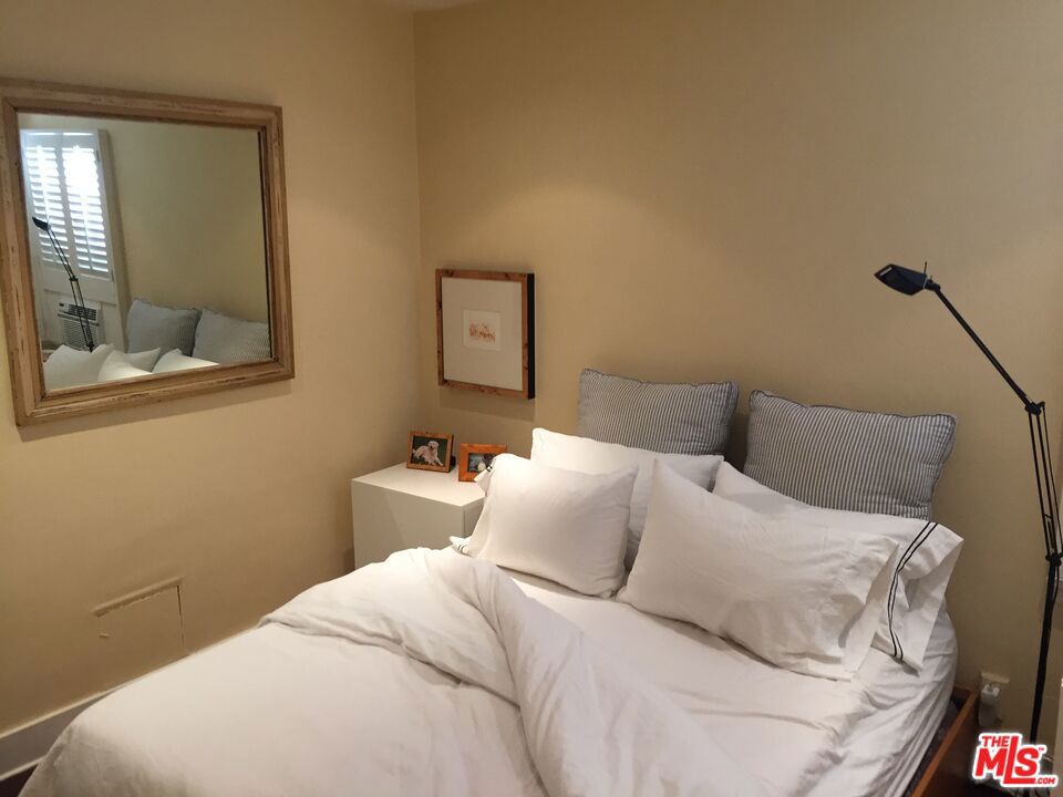 1309 Warnall Avenue Property Photo 11