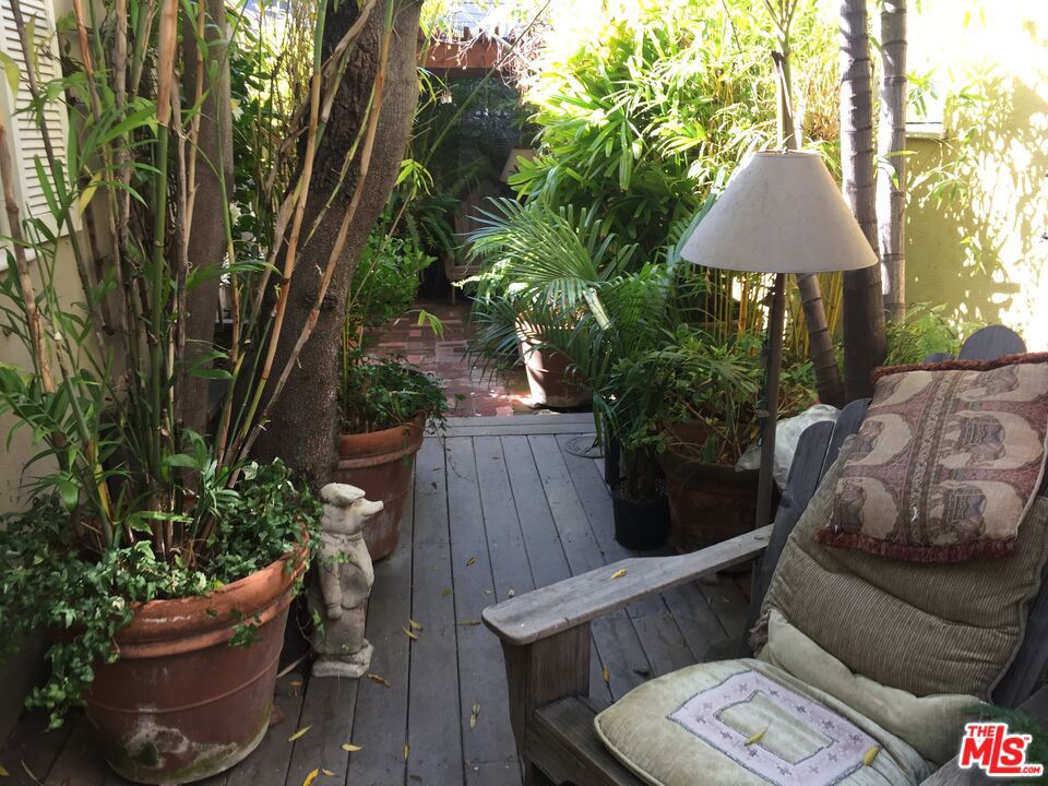 1309 Warnall Avenue Property Photo 16