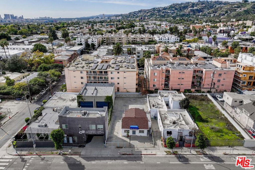 1415 N La Brea Avenue Property Photo 4