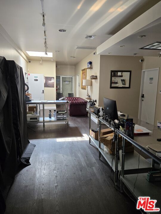 14000 Ventura Boulevard Property Photo 28