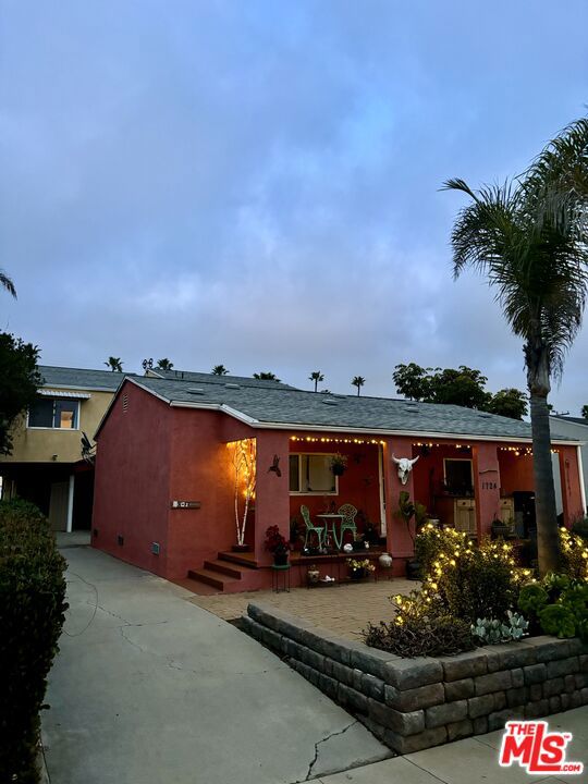 1724 Broadway Street Property Photo