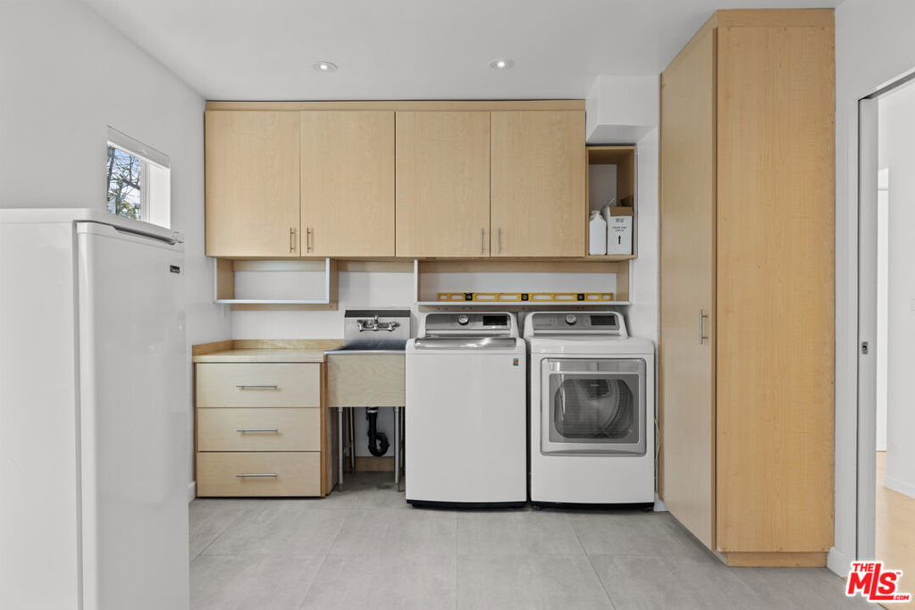 2153 Linnington Avenue Property Photo 12
